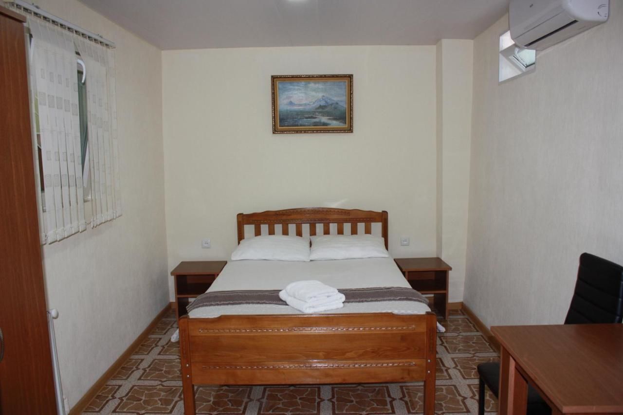 Отель Paradise Hotel Тбилиси