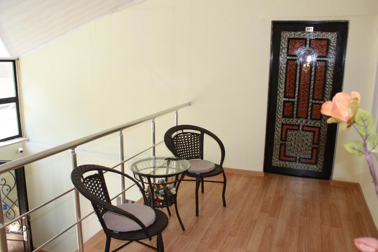 Отель Paradise Hotel Тбилиси