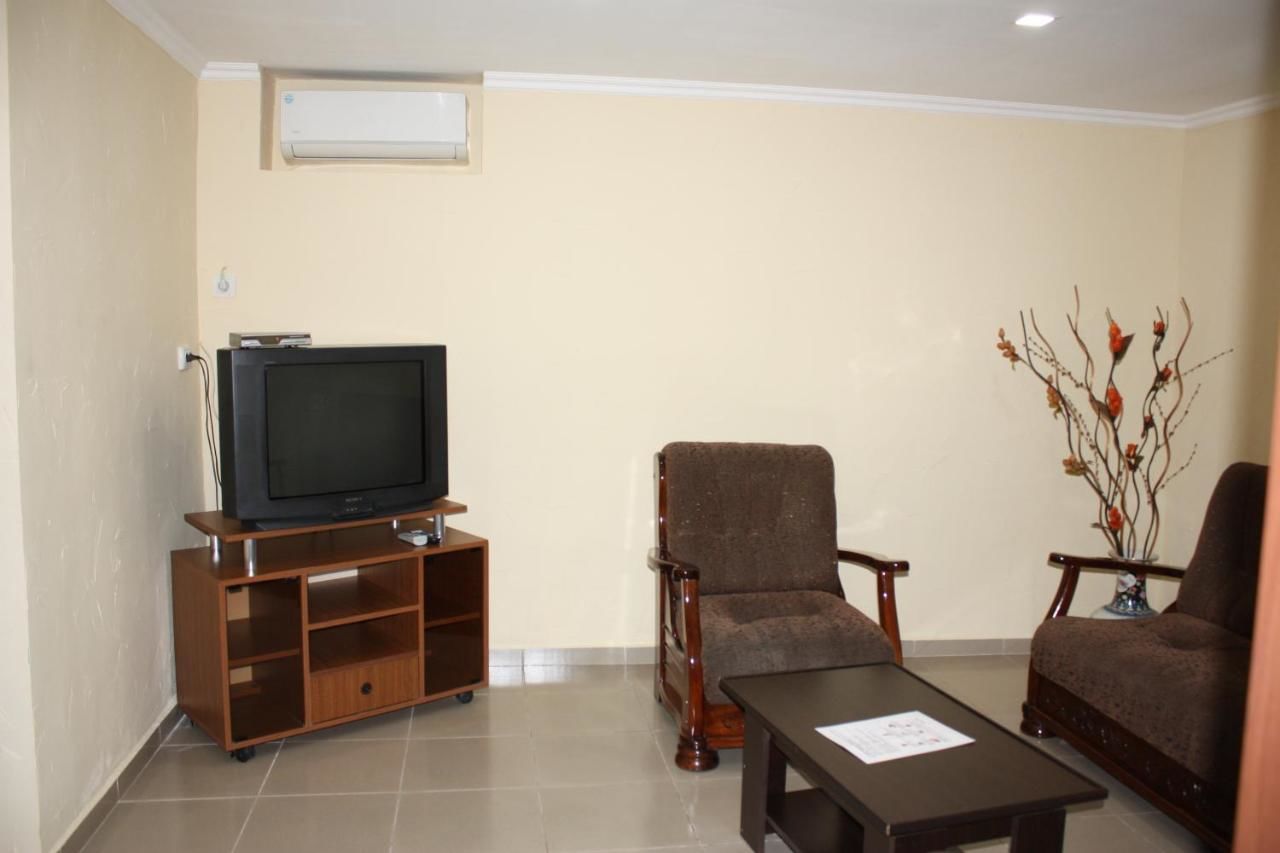 Отель Paradise Hotel Тбилиси-45