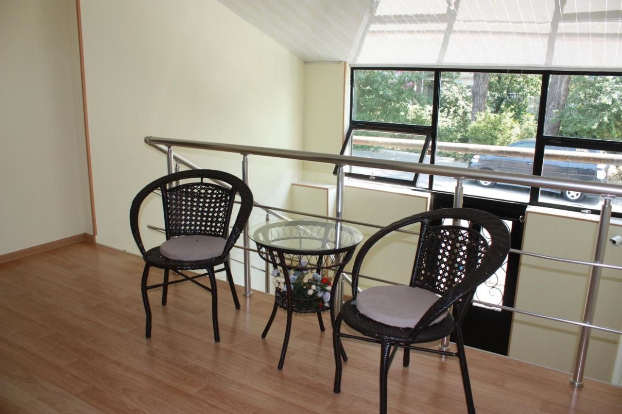 Отель Paradise Hotel Тбилиси-11