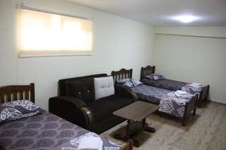 Отель Paradise Hotel Тбилиси Трехместный номер «Комфорт»-1