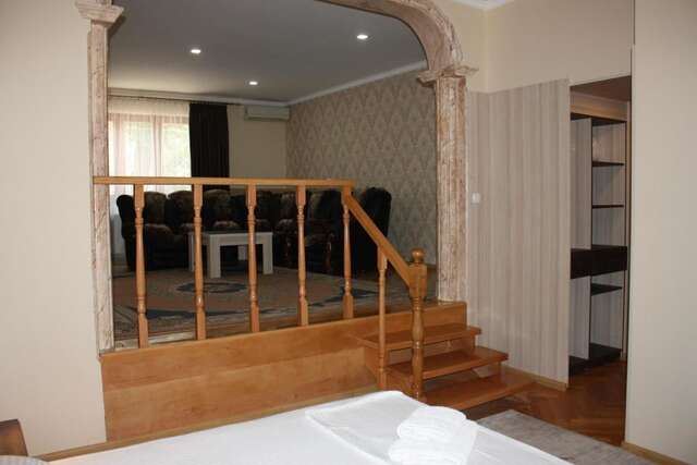 Отель Paradise Hotel Тбилиси-14